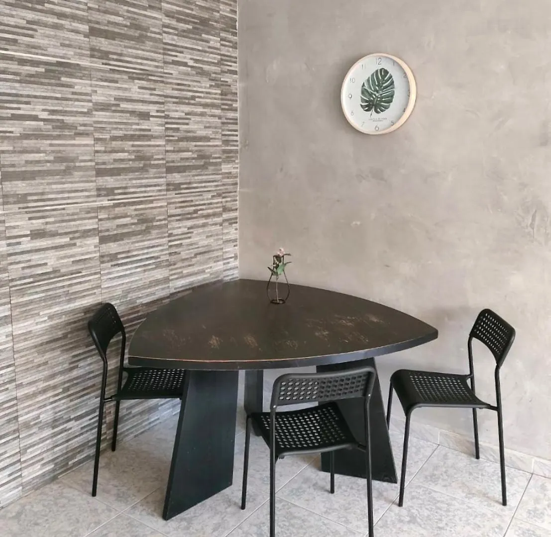 El Piso Espacioso Para Un Grupo De Amigos Malaga Apartment