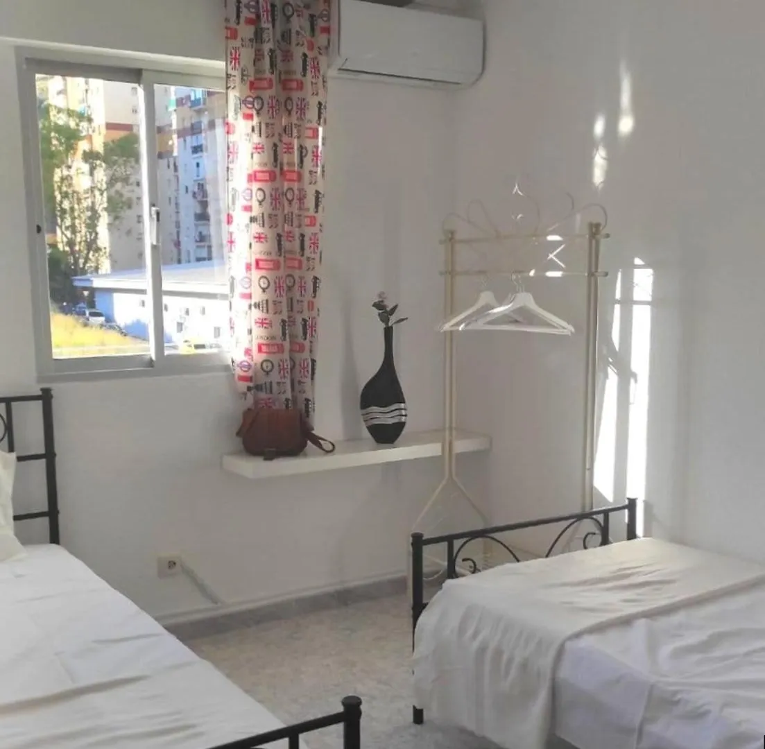 El Piso Espacioso Para Un Grupo De Amigos Màlaga Apartmán